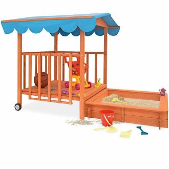 Domek z piaskownicą i dachem przeciwsłonecznym