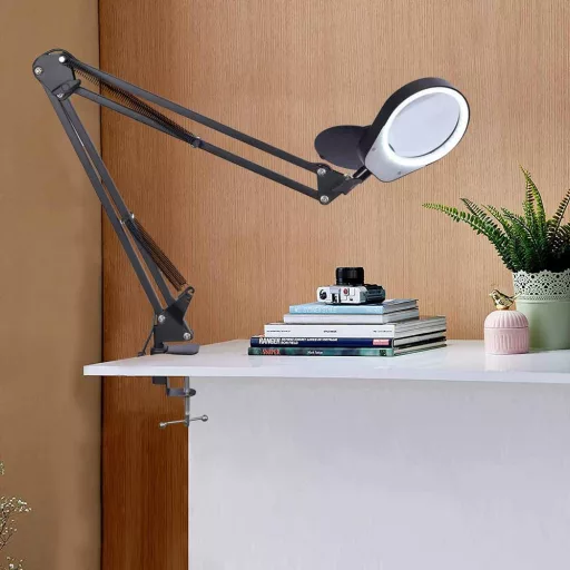 Lupa biurkowa z 2 soczewkami LED