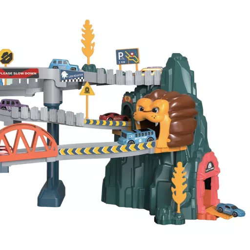 Przygodowy plac zabaw z lwem