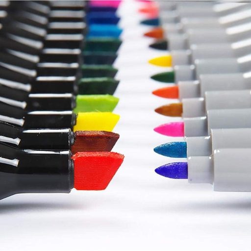 Zestaw dwustronnych markerów alkoholowych w torbie podręcznej