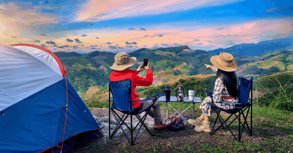 Sprzęt i akcesoria niezbędne na każdym kempingu