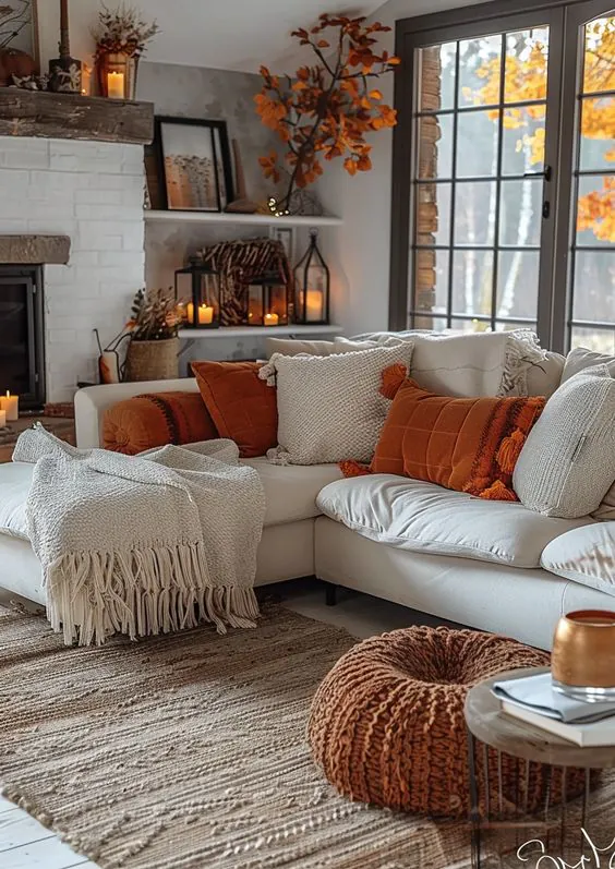 Jesienne tekstylia i dekoracje w salonie