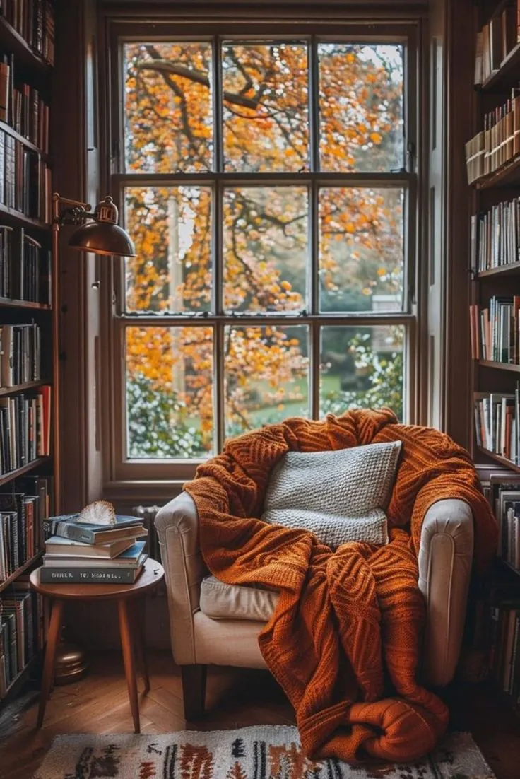 Jesienne oświetlenie LED i lampy w salonie